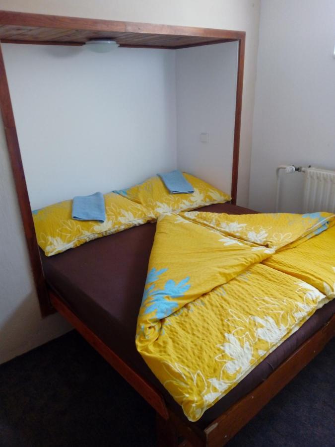 Hostel Havana Чешки Крумлов Екстериор снимка