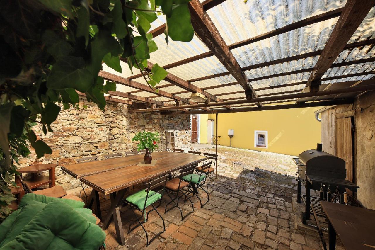 Hostel Havana Чешки Крумлов Екстериор снимка